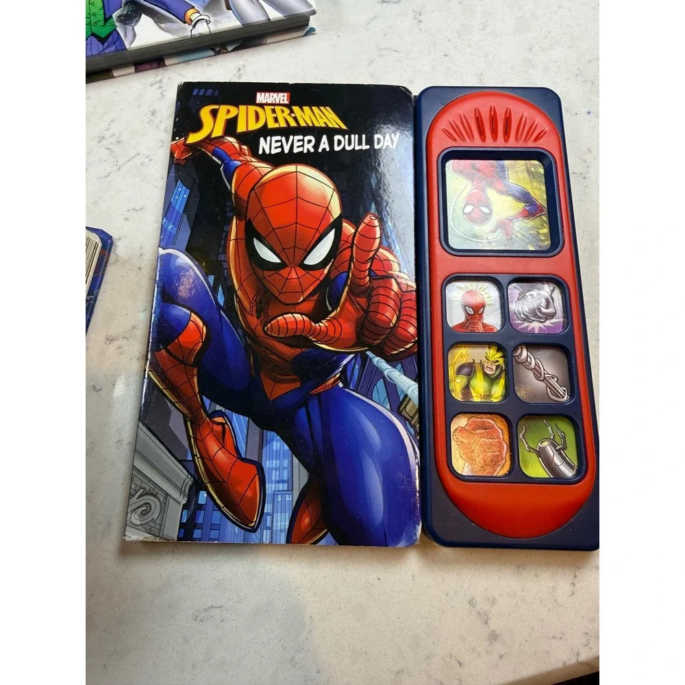 Marvel DC Superhero Book Lot Batman Encyclopedia‎ Alpha Block Spider-Man Sound